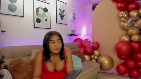 Snapshot of ohrianagibson chatting on 12-16-24, 02:15  g  online show from 12-16-24, 02:15
