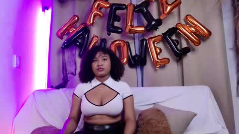 Snapshot of ohrianagibson chatting on 10-31-25, 01:39  g  online show from 10-31-25, 01:39