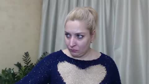 Snapshot of ohsweetiren chatting on 12-04-24, 07:28 Iren online show from 12-04-24, 07:28