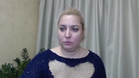 Snapshot of ohsweetiren chatting on 12-04-24, 10:35 Iren online show from 12-04-24, 10:35