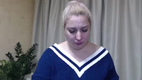 Snapshot of ohsweetiren chatting on 01-23-25, 10:43 Iren online show from 01-23-25, 10:43