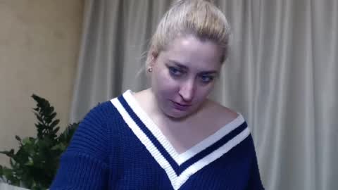 Snapshot of ohsweetiren chatting on 02-22-25, 10:29 Iren online show from 02-22-25, 10:29