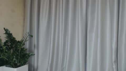 Snapshot of ohsweetiren chatting on 10-08-25, 06:33 Iren online show from 10-08-25, 06:33