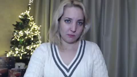 Snapshot of ohsweetmari chatting on 12-30-24, 09:08 Mari online show from 12-30-24, 09:08