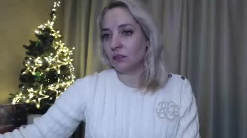 Snapshot of ohsweetmari chatting on 01-01-25, 08:13 Mari online show from 01-01-25, 08:13