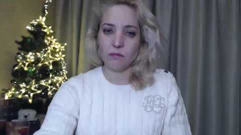 Snapshot of ohsweetmari chatting on 01-01-25, 06:27 Mari online show from 01-01-25, 06:27