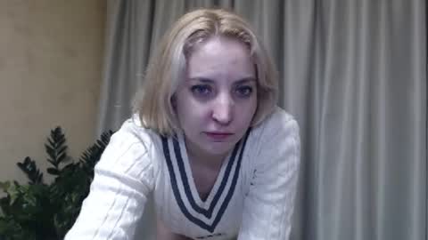 Snapshot of ohsweetmari chatting on 01-15-25, 05:37 Mari online show from 01-15-25, 05:37