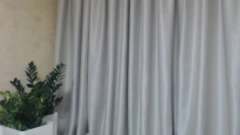 Snapshot of ohsweetmari chatting on 01-26-25, 08:02 Mari online show from 01-26-25, 08:02