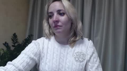 Snapshot of ohsweetmari chatting on 01-31-25, 04:48 Mari online show from 01-31-25, 04:48