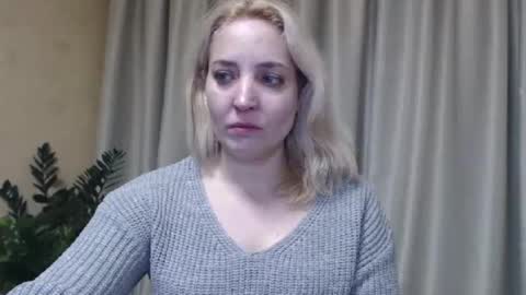 Snapshot of ohsweetmari chatting on 02-05-25, 05:53 Mari online show from 02-05-25, 05:53