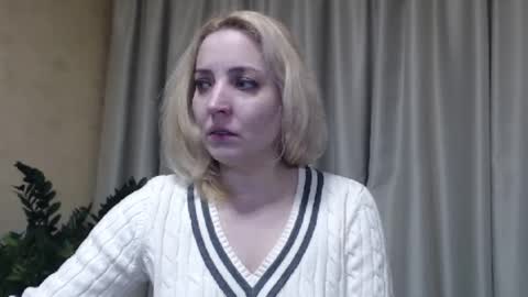 Snapshot of ohsweetmari chatting on 03-02-25, 01:38 Mari online show from 03-02-25, 01:38