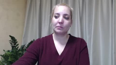 Snapshot of ohsweetmari chatting on 03-11-25, 05:24 Mari online show from 03-11-25, 05:24