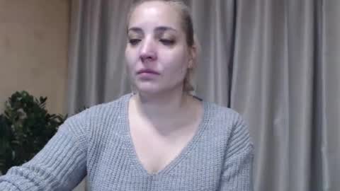 Mari online show from 01-14-26, 01:50