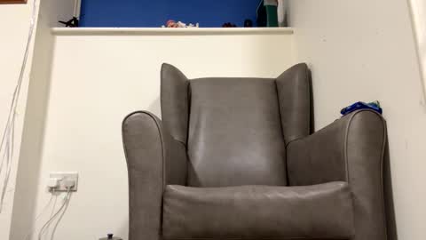 oiljames167 online show from 09-16-25, 04:35