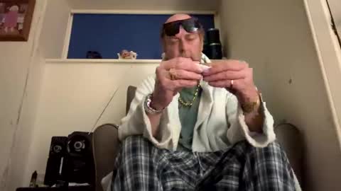 oiljames167 online show from 11-02-25, 02:36