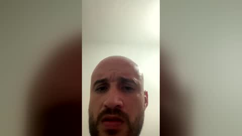 ojitos8923 online show from 04-26-26, 11:02