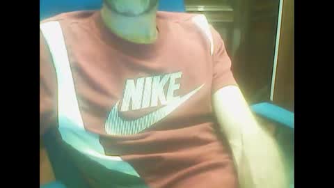 Snapshot of ojosverdess30 chatting on 04-15-26, 07:58 ojosverdess30 online show from 04-15-26, 07:58