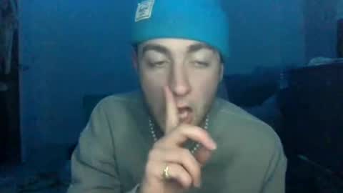 W online show from 02-05-26, 12:37