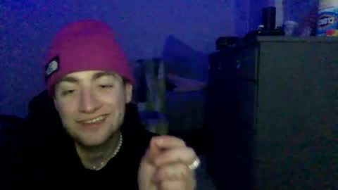 W online show from 02-19-26, 07:37