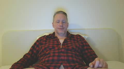Snapshot of olavdelux chatting on 07-09-26, 11:31 olavdelux online show from 07-09-26, 11:31