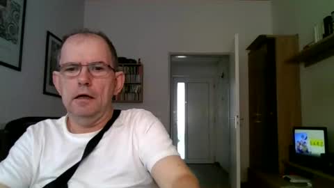 Snapshot of olbert167 chatting on 10-11-25, 08:57 olbert167 online show from 10-11-25, 08:57