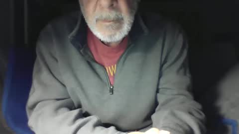 Snapshot of old_bald63 chatting on 12-28-24, 09:31 old_bald63 online show from 12-28-24, 09:31