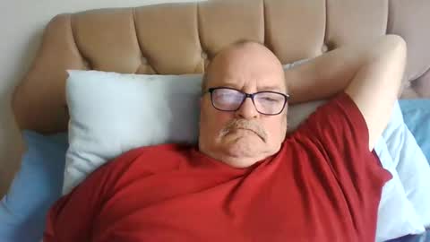 old_fkr online show from 12-31-24, 09:42