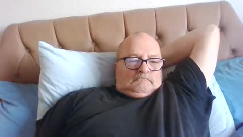 old_fkr online show from 01-17-25, 09:39