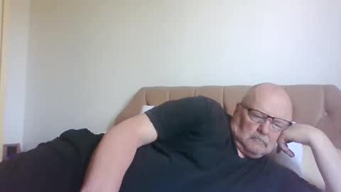 Snapshot of old_fkrr_ chatting on 05-26-26, 08:21 old_fkrr_ online show from 05-26-26, 08:21