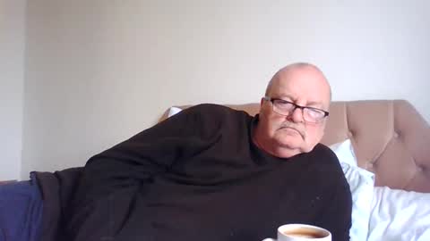 Snapshot of old_fkrr_ chatting on 06-11-26, 10:35 old_fkrr_ online show from 06-11-26, 10:35