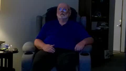 Snapshot of old_guy111 chatting on 06-08-26, 03:07 old_guy111 online show from 06-08-26, 03:07