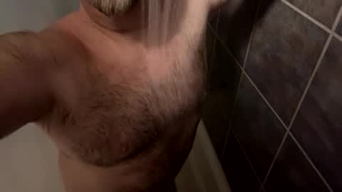 oldbones2 online show from 10-04-25, 01:36