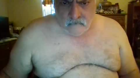 Snapshot of oldcockforyngladies chatting on 02-17-26, 02:35 oldcockforyngladies online show from 02-17-26, 02:35