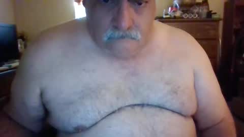 Snapshot of oldcockforyngladies chatting on 03-15-26, 01:50 oldcockforyngladies online show from 03-15-26, 01:50
