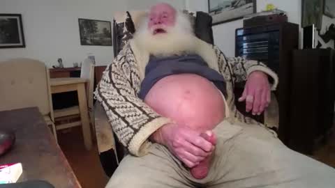 Snapshot of oldfucker9 chatting on 12-01-25, 12:04 oldfucker9 online show from 12-01-25, 12:04