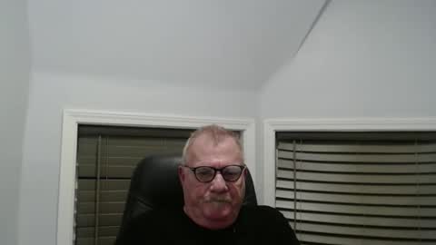 Snapshot of oldguybigd chatting on 10-04-25, 06:33 oldguybigd online show from 10-04-25, 06:33