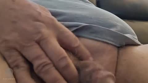 oldmanhorny19 online show from 03-01-25, 01:07