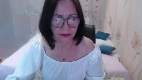 Snapshot of olgahottie chatting on 10-22-25, 11:26 OlgaHottie online show from 10-22-25, 11:26