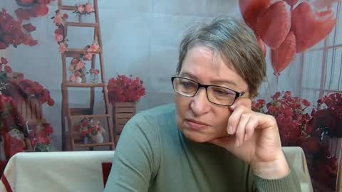 Snapshot of olgaluck chatting on 04-29-26, 05:33 OlgaLuck online show from 04-29-26, 05:33