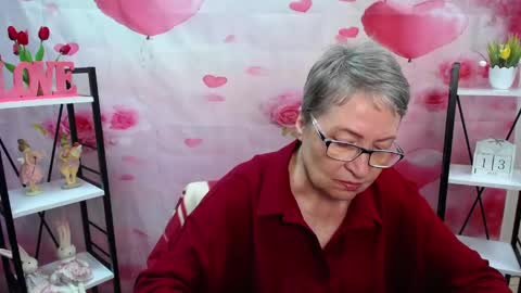 Snapshot of olgaluck chatting on 05-13-26, 06:11 OlgaLuck online show from 05-13-26, 06:11
