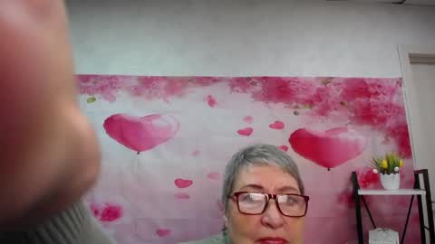 Snapshot of olgaluck chatting on 05-18-26, 05:02 OlgaLuck online show from 05-18-26, 05:02
