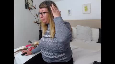 Olga Pavlova online show from 04-15-26, 11:39