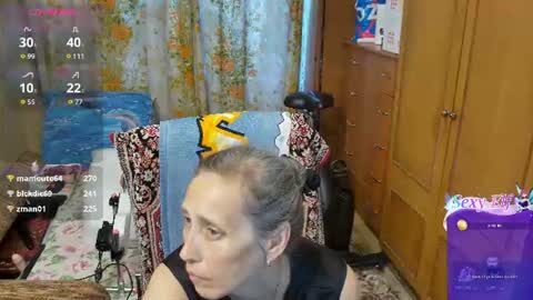 Snapshot of olguscha chatting on 07-28-26, 10:54 Olguscha online show from 07-28-26, 10:54
