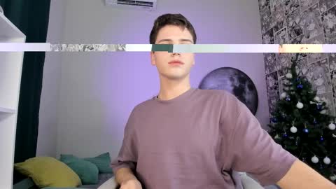 Snapshot of olie_sparkle chatting on 12-15-25, 09:41 Olie online show from 12-15-25, 09:41