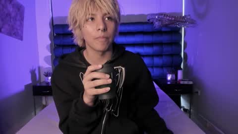 oliiverr22 online show from 12-18-25, 11:38