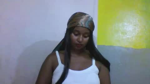 Snapshot of olinah610 chatting on 02-01-26, 03:32 olinah610 online show from 02-01-26, 03:32