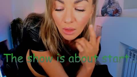 oliva_candy online show from 12-14-24, 01:27