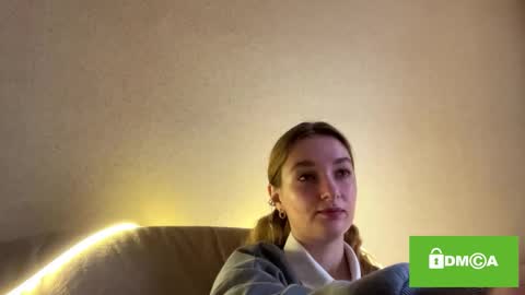 Snapshot of olivaharcar chatting on 09-29-25, 09:25 Olivia here online show from 09-29-25, 09:25