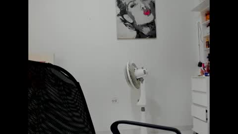 olivahot30 online show from 02-04-25, 06:06