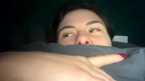 Snapshot of olivepeach chatting on 01-30-25, 12:37 Oil online show from 01-30-25, 12:37